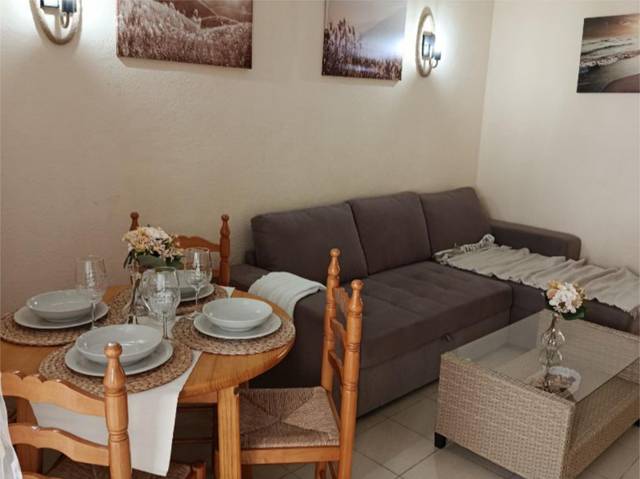 Piso en Venta en Carretera del Torrejón, 2 en Cabo Cervera