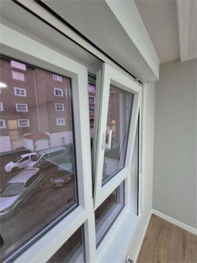 Vista exterior de Pis en venda en Cambre  amb Calefacció, Terrassa i Traster