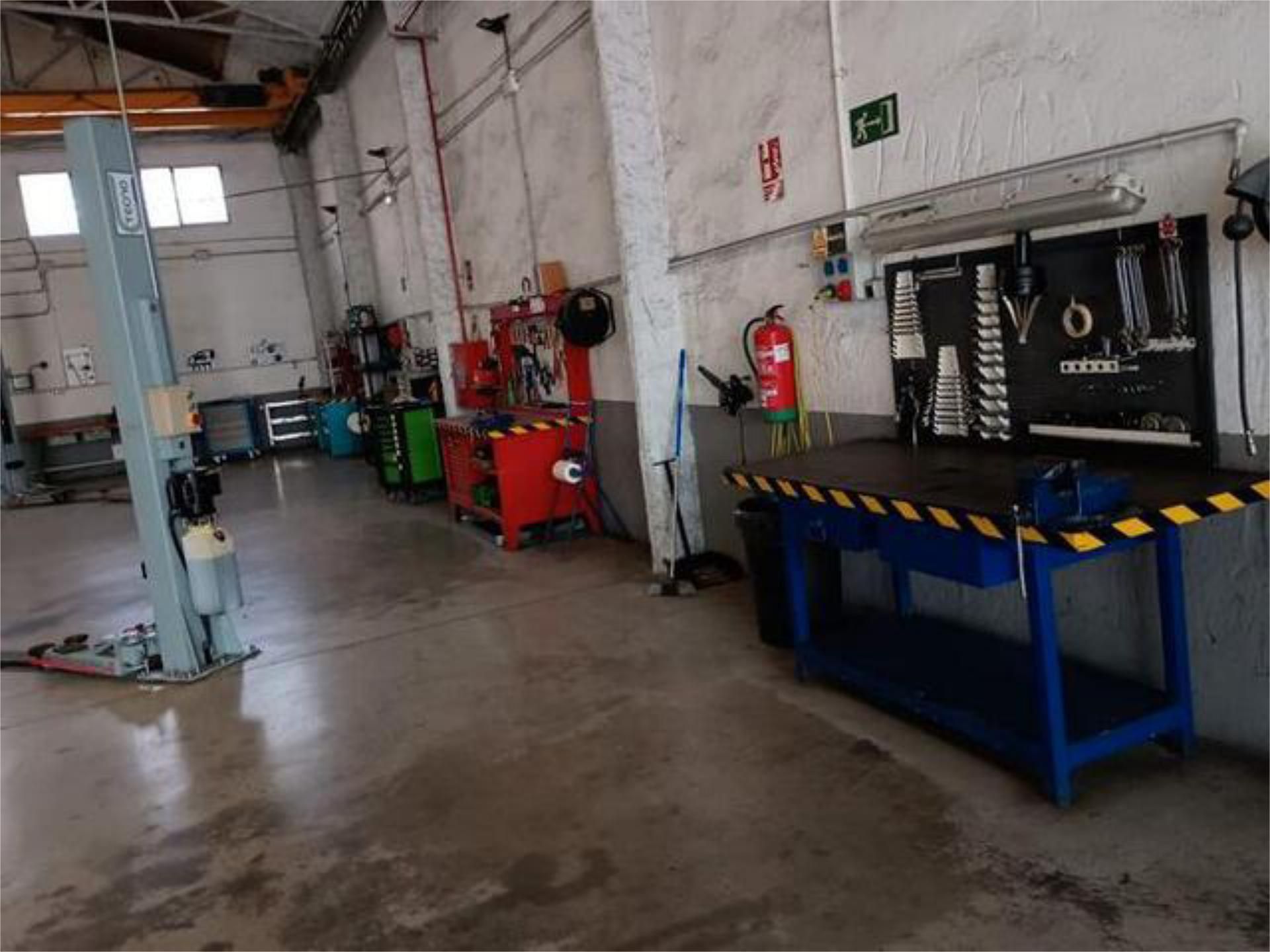 Nau industrial de lloguer en Getafe amb Aire condicionat