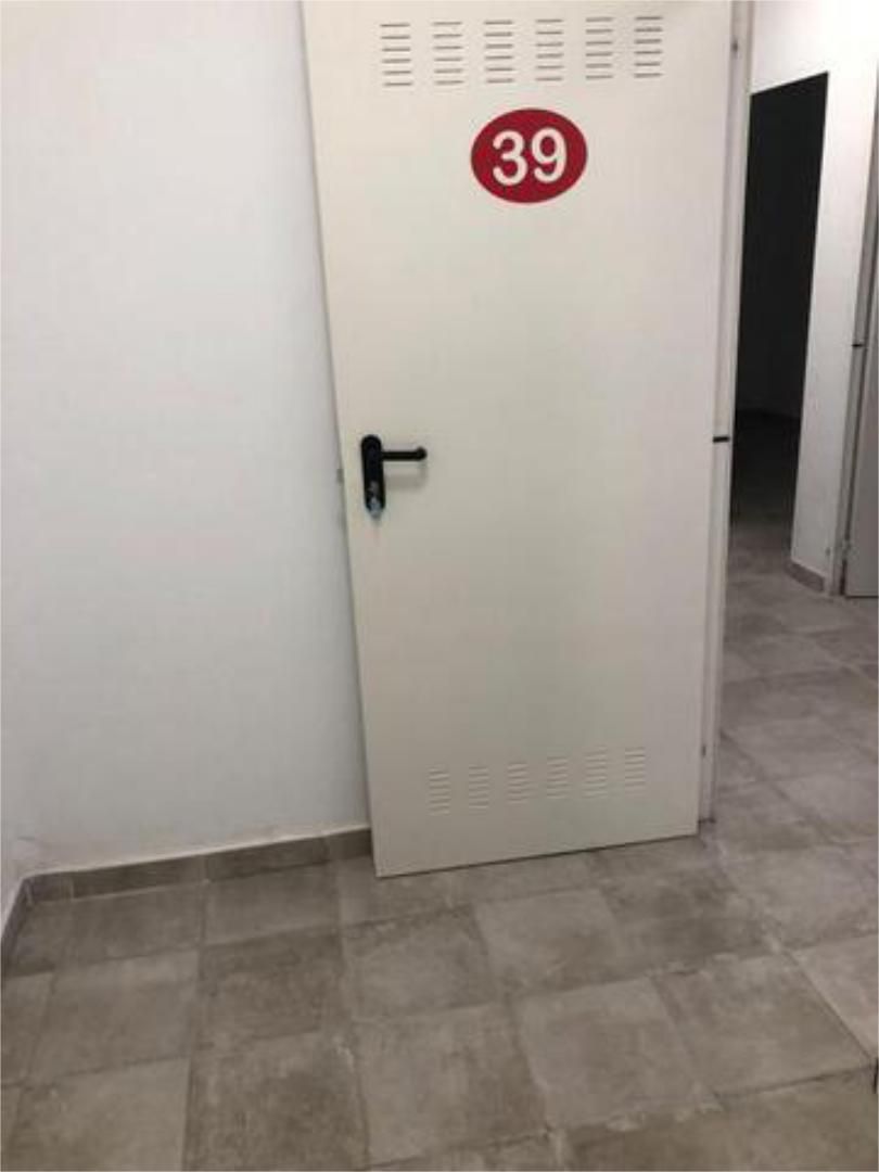 Traster de lloguer a Isla Chica Dormitori de Traster de lloguer en Huelva Capital