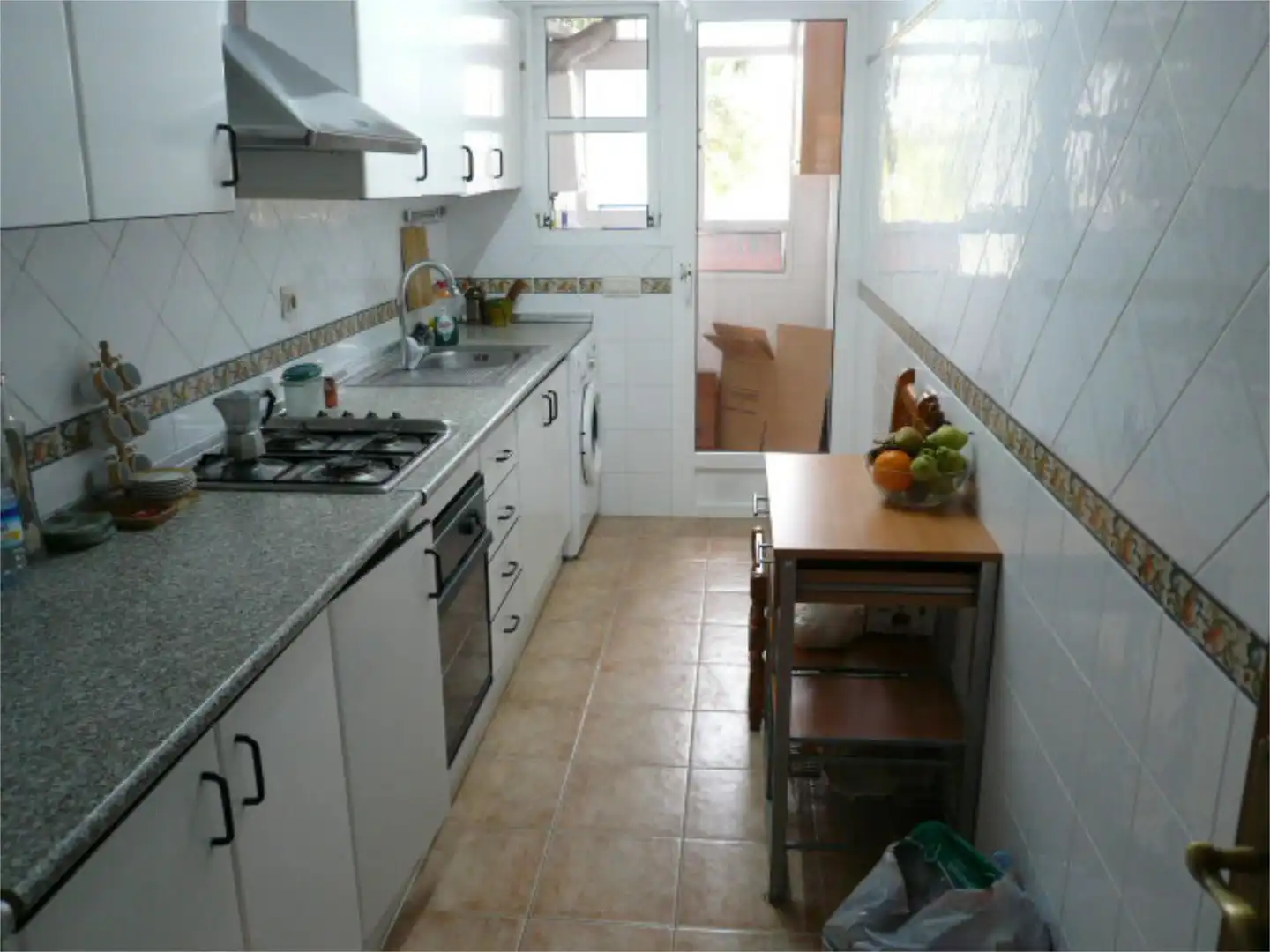 Küche von Wohnung zur untervermieten in Murcia mit Abstellraum, Möbliert und Balkon
