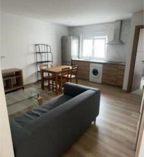 Flat to rent in Paradai, Lugo - image 1 Photo 1 of Flat to rent in Paradai, Lugo