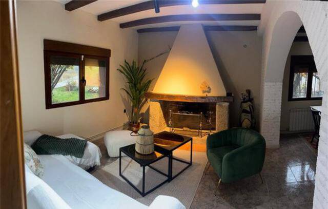 Casa adosada en Alquiler en Losar de la Vera