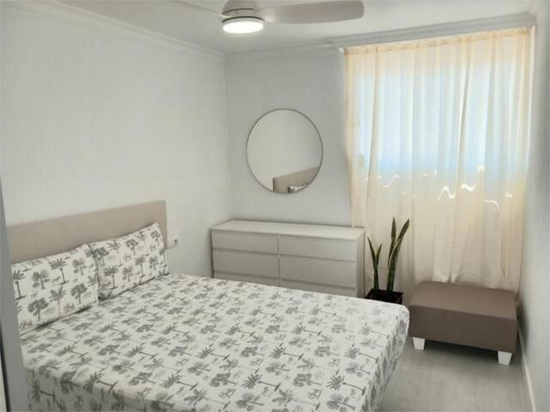 Pis de lloguer a El Carmen Dormitori de Pis de lloguer en San Fernando amb Moblat