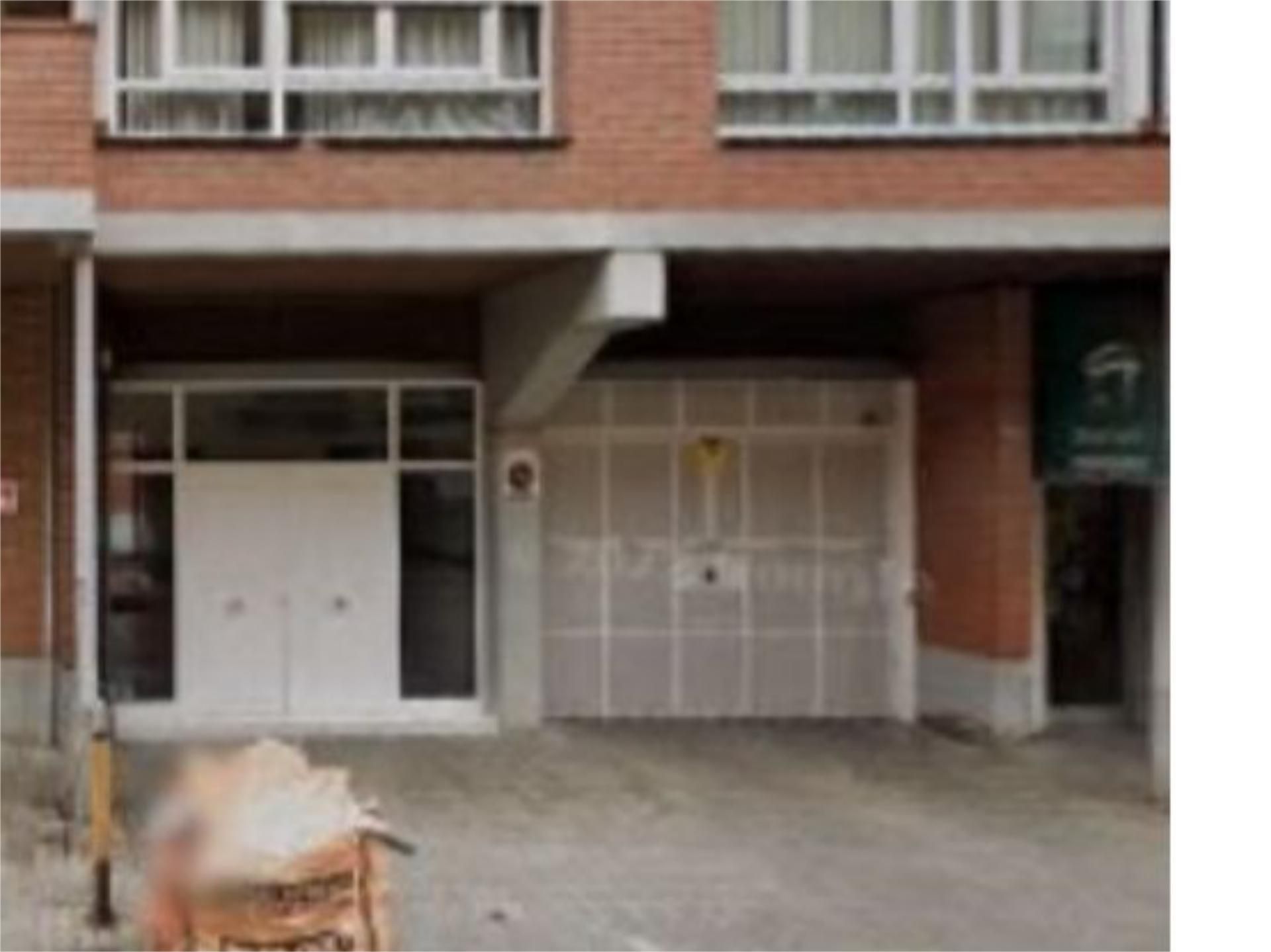 Flat to share in Carrer de Cervantes, 24, Centre Exterior view of Flat to share in Sabadell with Air Conditioner, Heating and Parquet flooring