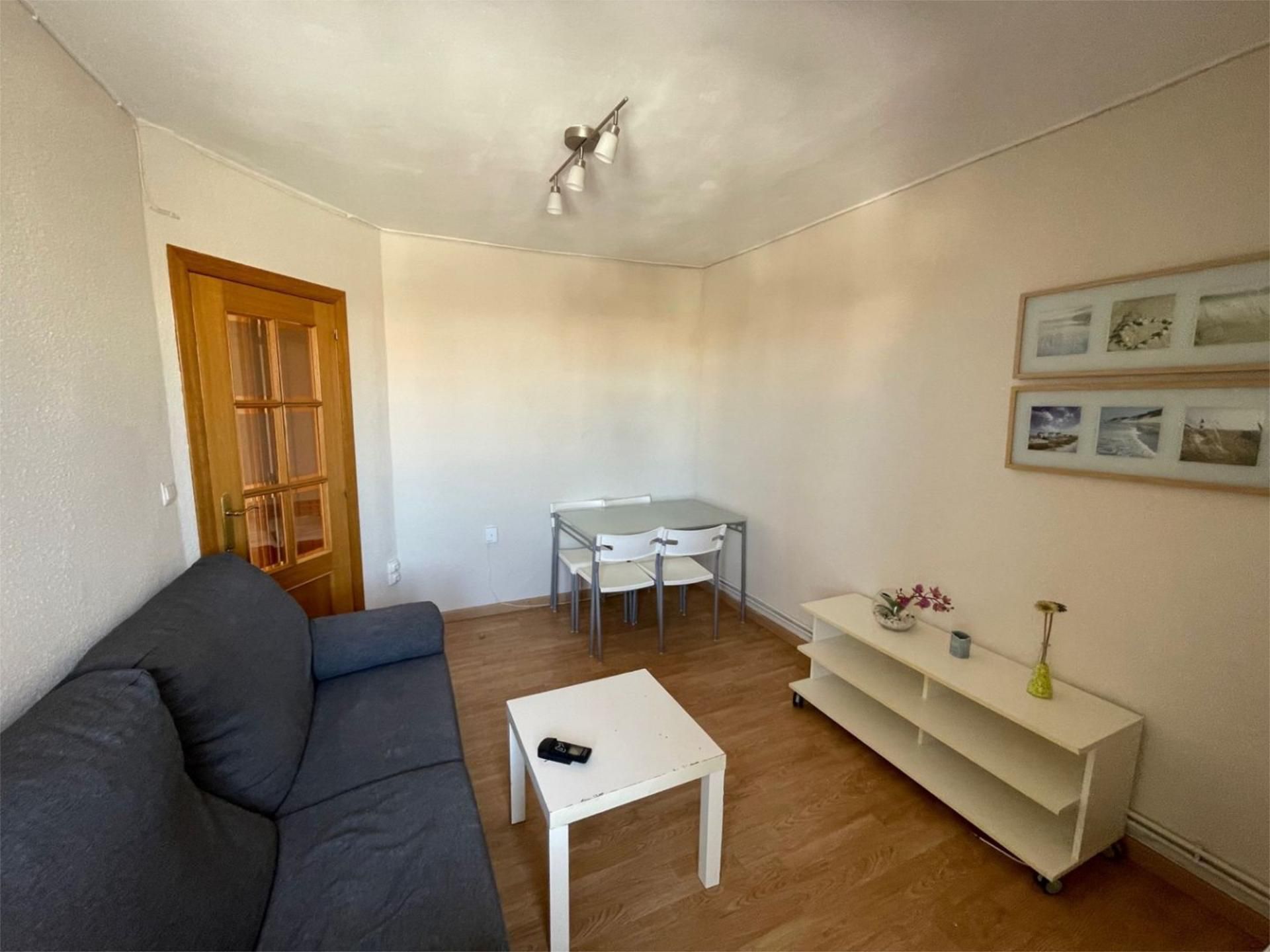 Pis en venda a La Bozada – Parque Delicias Sala d'estar de Pis en venda en Zaragoza Capital amb Aire condicionat i Terrassa