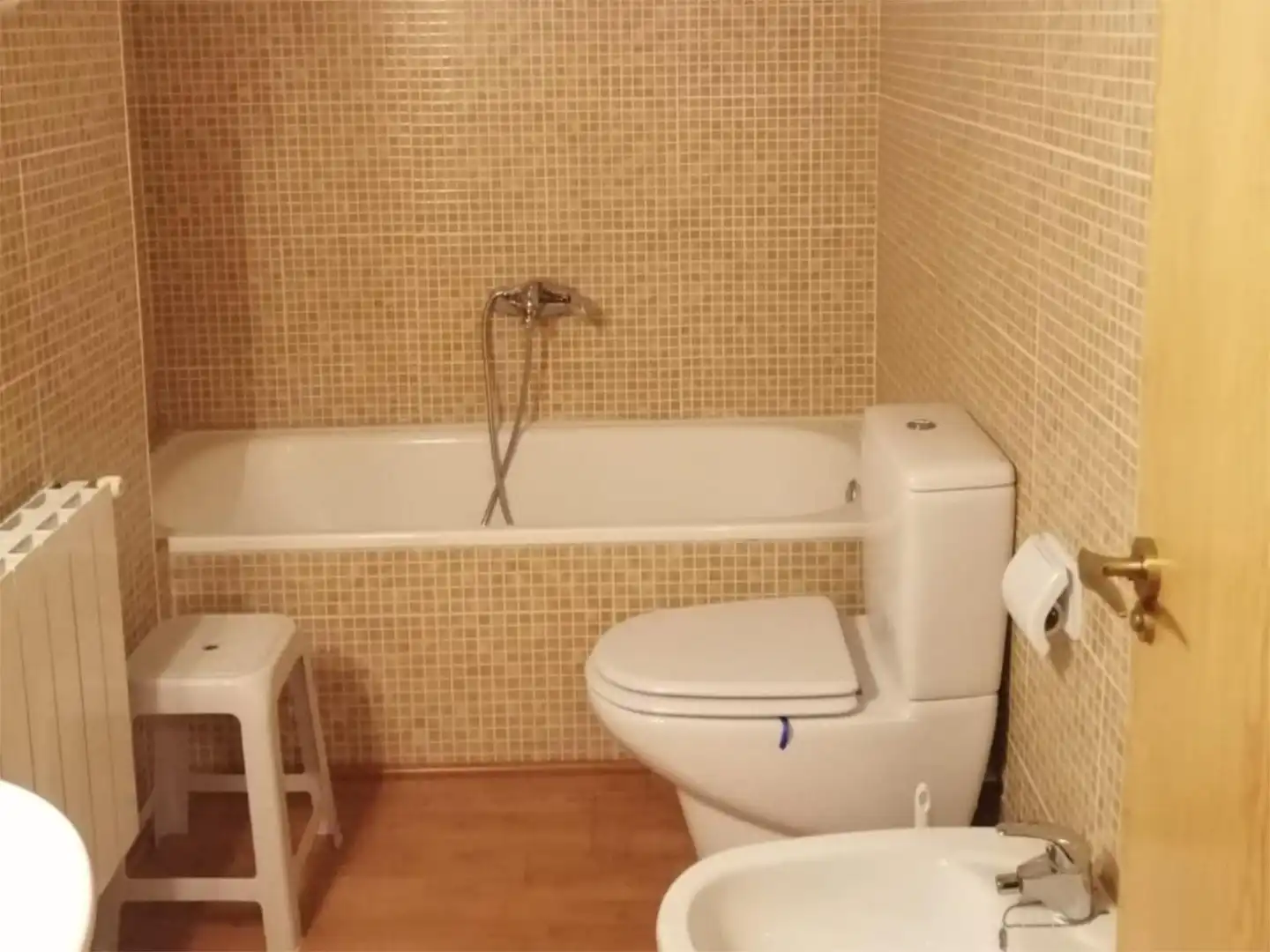 Piso en venta en Calle Mayor, 4, San Agustín Baño de Piso en venta en San Agustín con Calefacción, Piscina y Amueblado