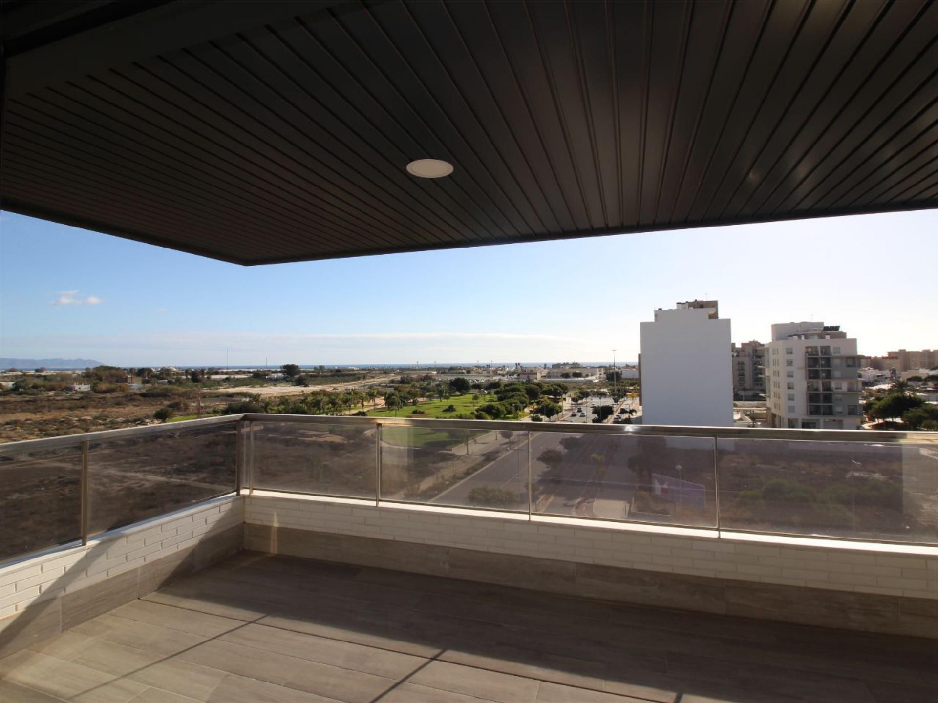 Terrassa de Pis de lloguer en  Almería Capital amb Aire condicionat, Calefacció i Terrassa