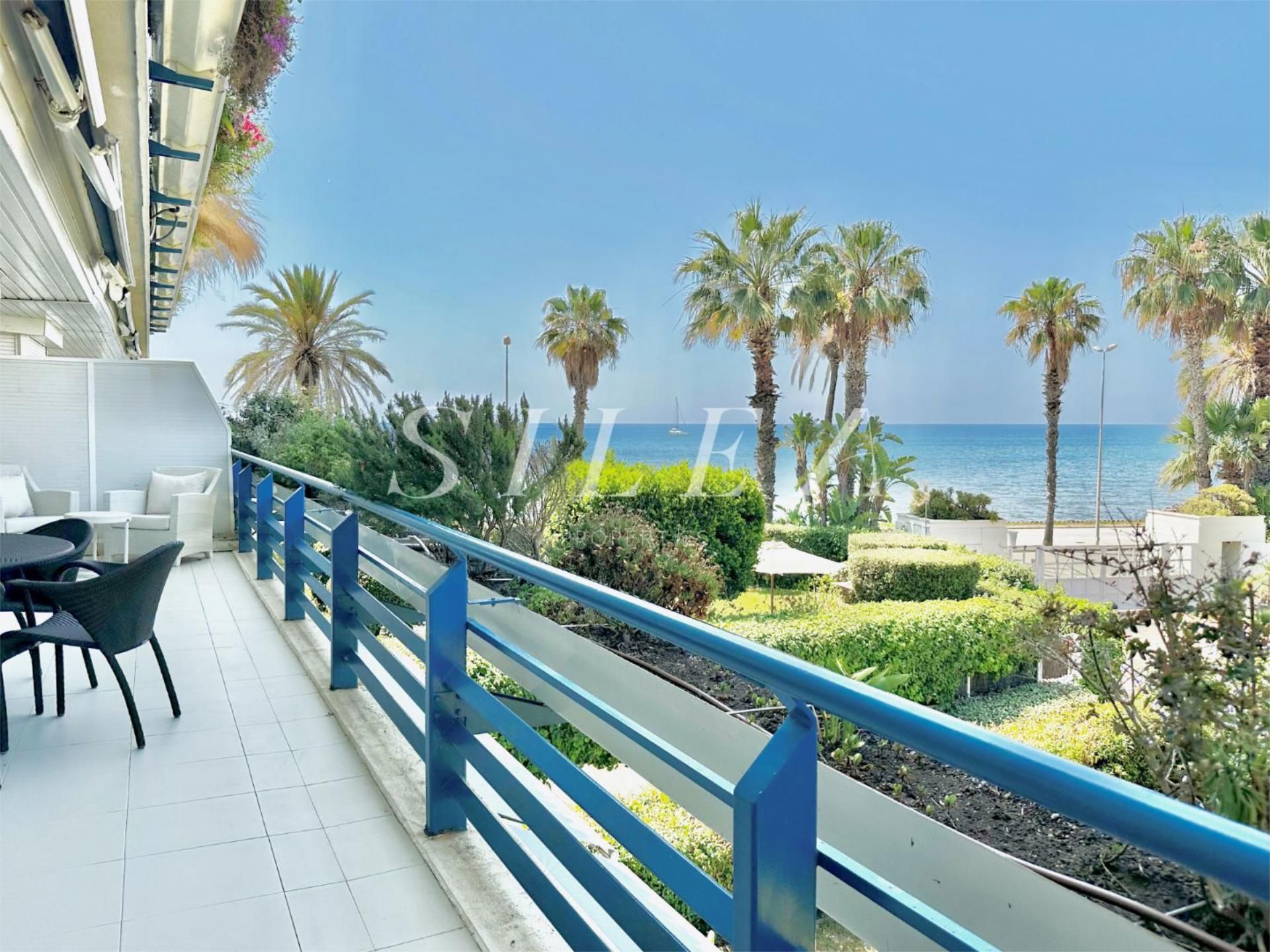 Flat for sale in Passeig Marítim, 87, Can Girona - Terramar - Vinyet Exterior view of Flat for sale in Sitges with Air Conditioner, Heating and Terrace