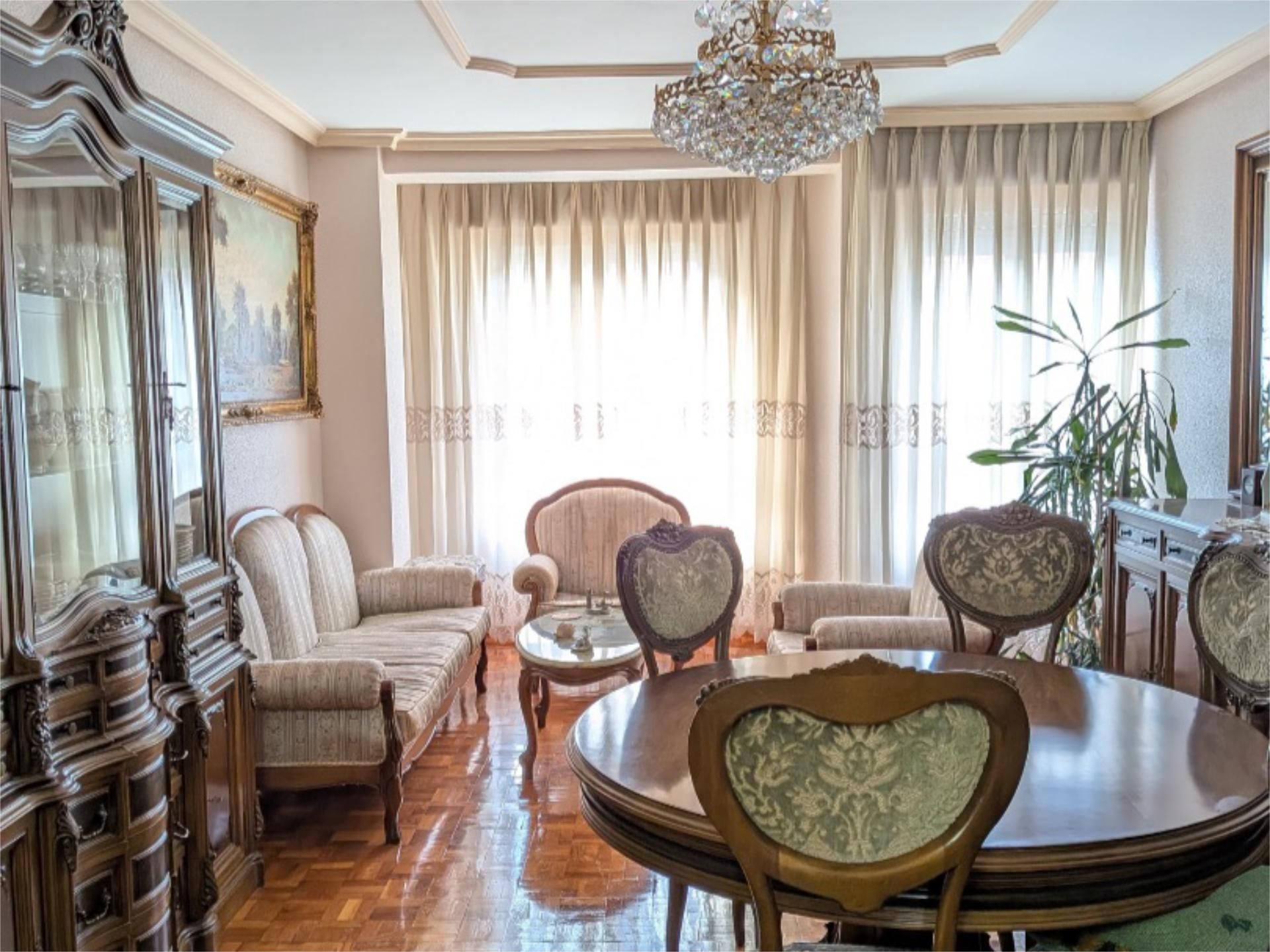 Living room of Flat for sale in Cangas del Narcea  with Heating, Parquet flooring and Storage room