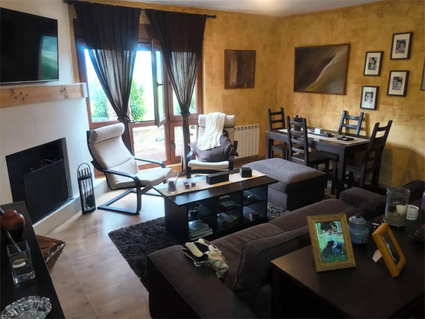 Wohnung zum Verkauf in AS-347, 84, Pravia Wohnzimmer von Wohnung zum Verkauf in Pravia mit Heizung, Privatgarten und Abstellraum