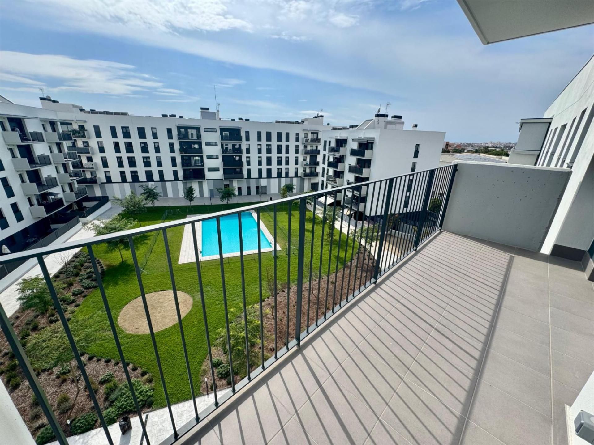 Flat for sale in Ronda de la Masia Nova, 2, Mas d'En Serra - Els Cards Swimming pool of Flat for sale in Sant Pere de Ribes with Air Conditioner, Swimming Pool and Balcony