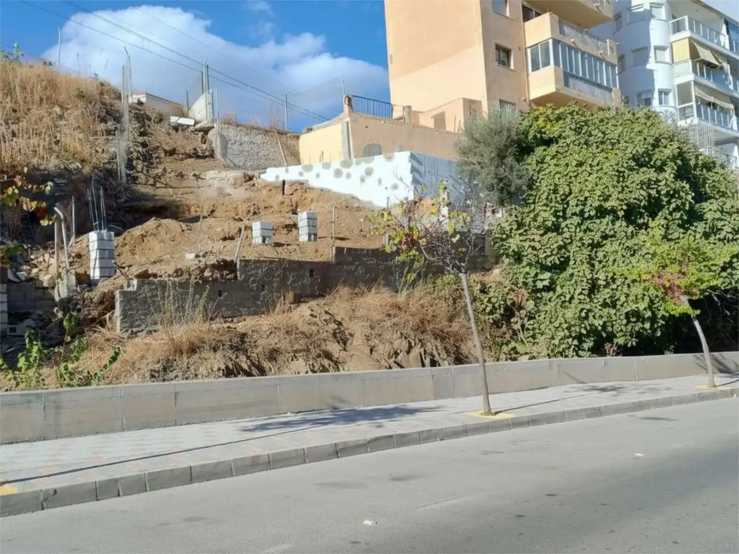 Piso en venta en Avenida Carvajal, Las Gaviotas - Carvajal Piso en venta en Fuengirola con Amueblado y Parking comunitario