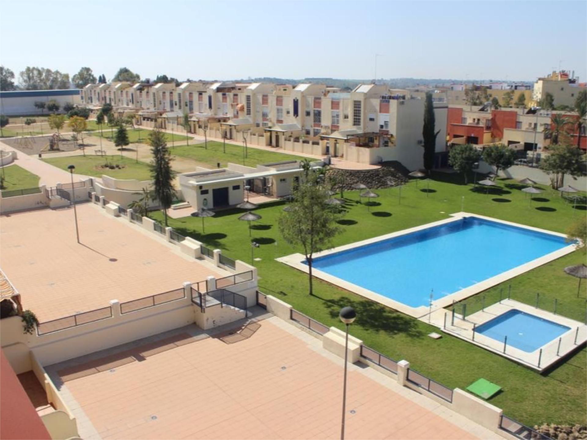 Piscina de Piso de alquiler en Alcalá de Guadaira con Aire acondicionado y Piscina