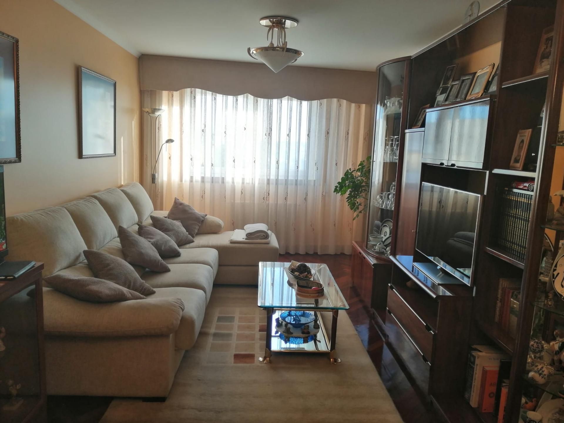 Pis en venda a Montserrat, 25, Los Castros - Castrillón - Eiris Sala d'estar de Pis en venda en A Coruña Capital amb Terrassa