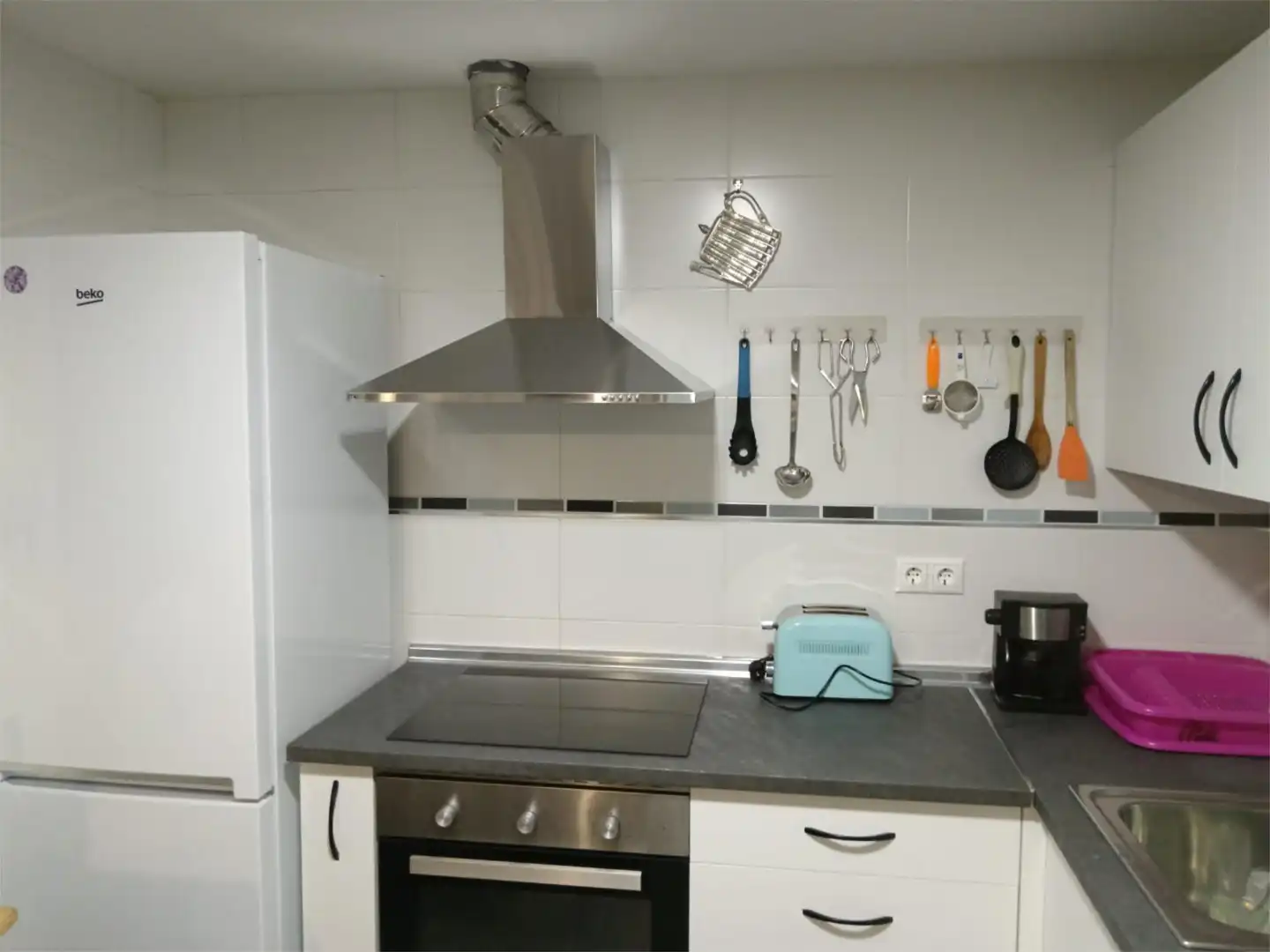 Habitación en Calle Paulino Ramón, 25, Avenida Valladolid - Barriada Yagüe Cocina de Casa adosada para compartir en Soria Capital con Calefacción, Terraza y Amueblado