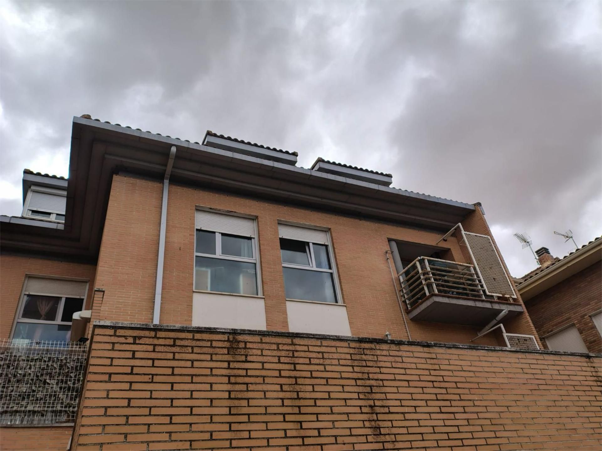 Vista exterior de Piso en venta en Brunete con Terraza y Piscina