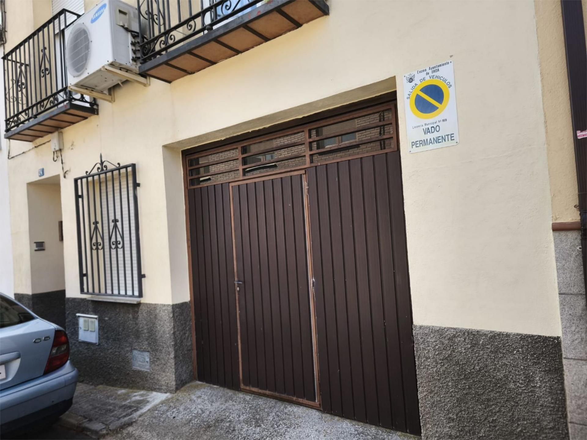 Single-family semi-detached for sale in Calle de la Cuesta, 20, Moscardó Parking of Single-family semi-detached for sale in Madrid Capital with Terrace, Furnished and Balcony