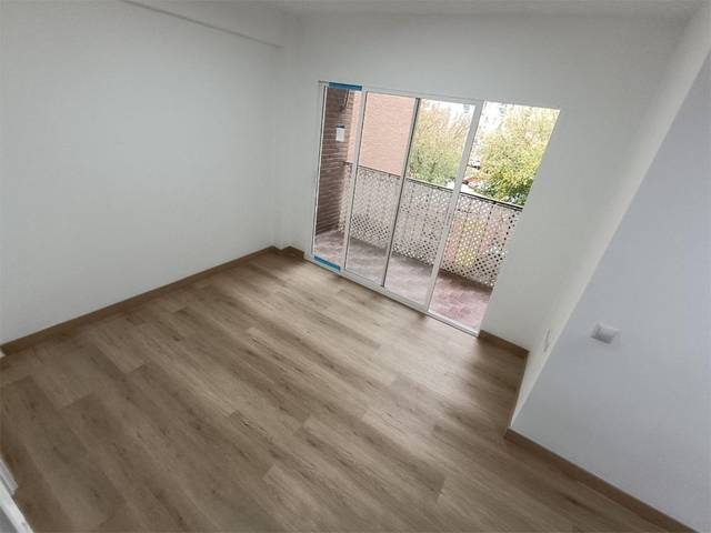 Piso en Venta en Calle Alfaro, 7 en Vista Alegre