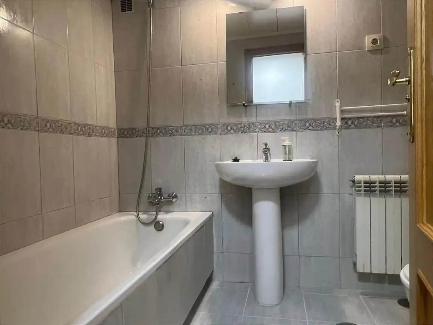 Flat for sale in Calle de Beasain, 25, Orcasitas