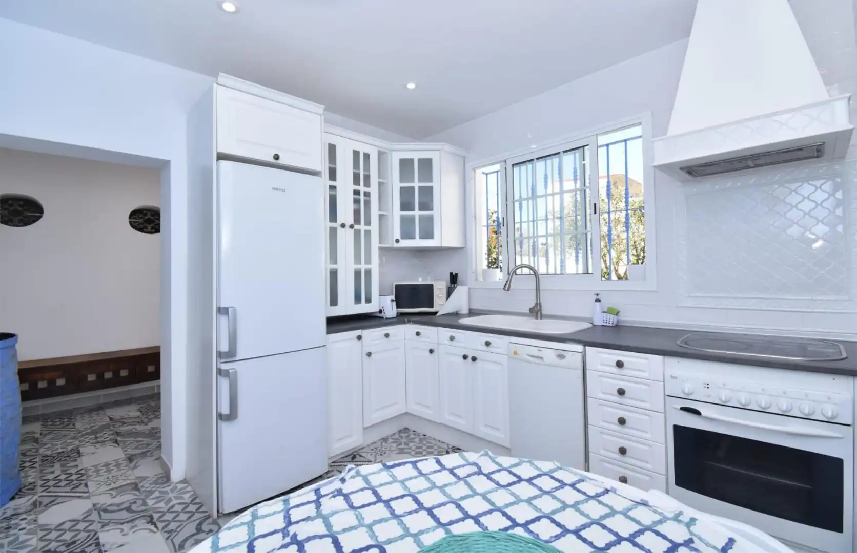 Houses for rent in Avenida de la Diputación, 22, La Soledad Kitchen of Houses for rent in Chiclana de la Frontera with Air Conditioner, Heating and Private garden