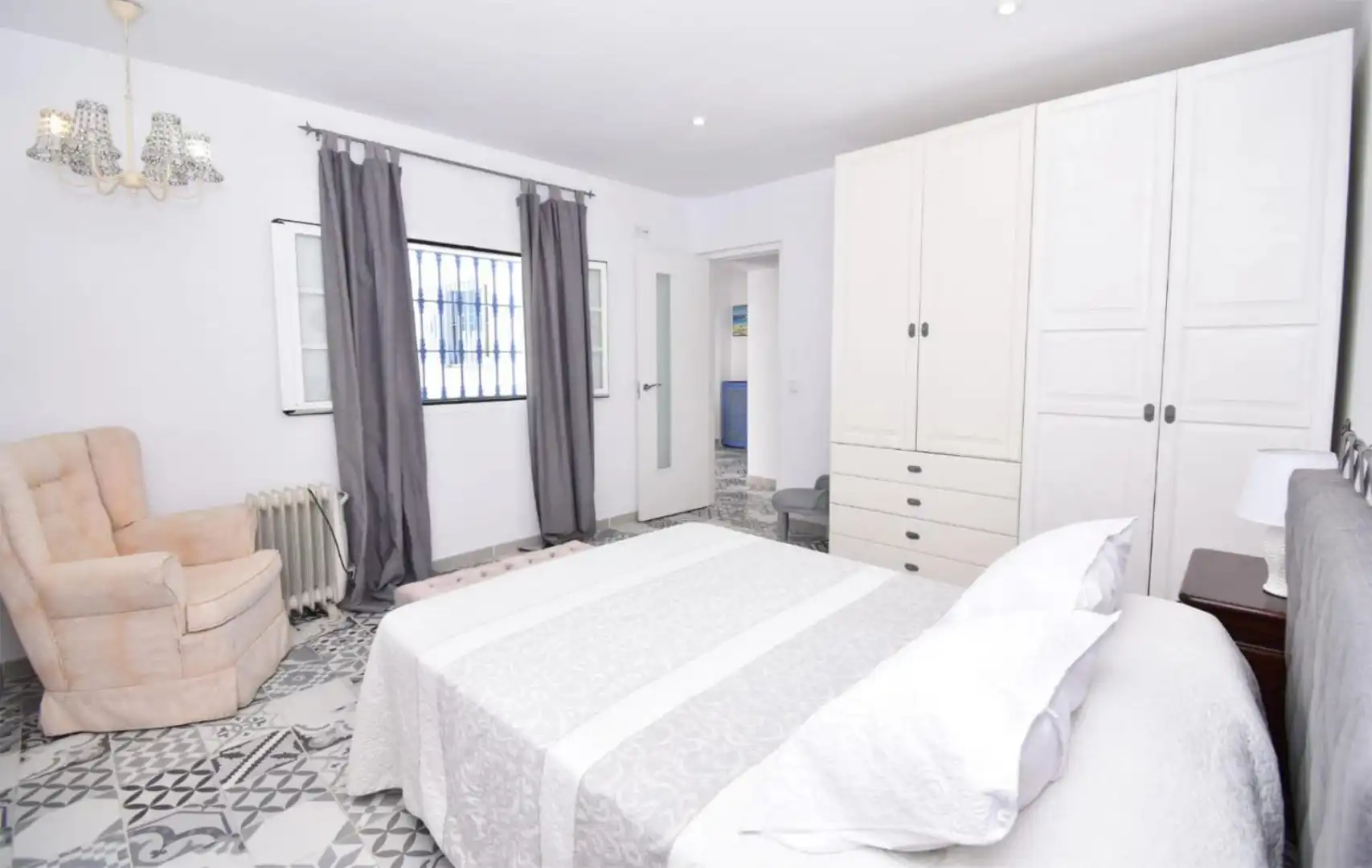 Houses for rent in Avenida de la Diputación, 22, La Soledad Bedroom of Houses for rent in Chiclana de la Frontera with Air Conditioner, Heating and Private garden