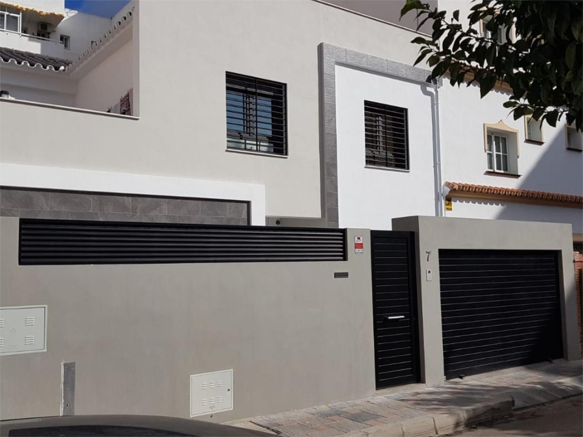 Exterior view of Single-family semi-detached for sale in Fuengirola