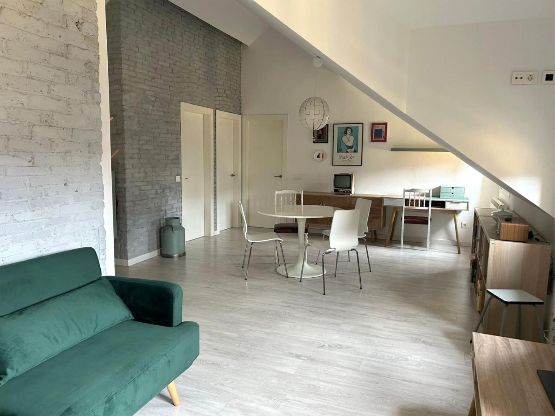 Sala d'estar de Pis en venda en Langreo amb Calefacció, Parquet i Aparcament comunitari