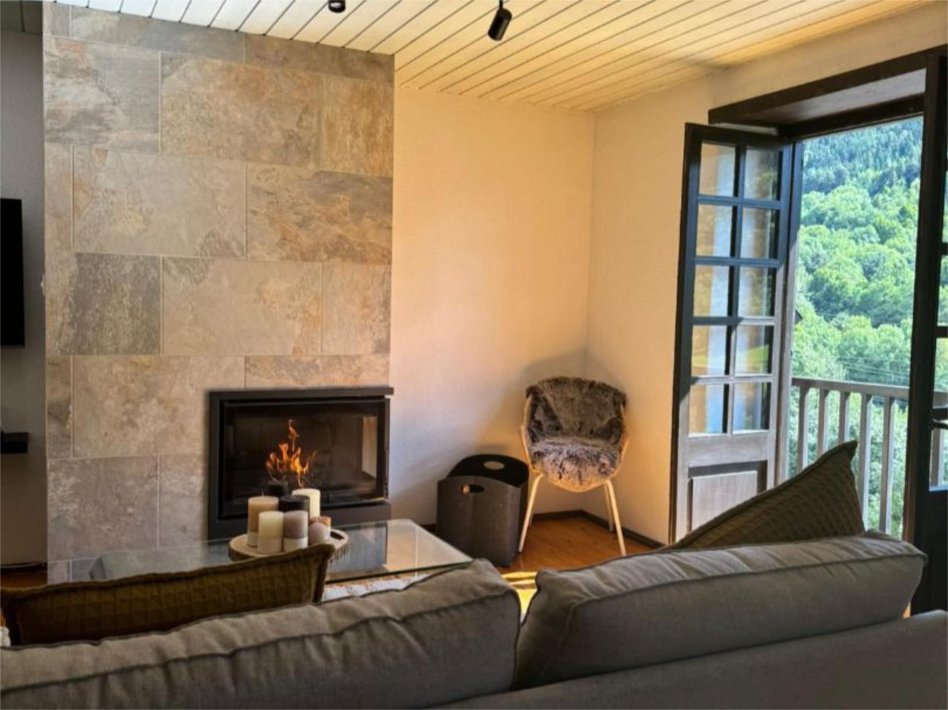 Pis de lloguer a Plaça Pica, 12, Salardú Sala d'estar de Pis de lloguer en Naut Aran