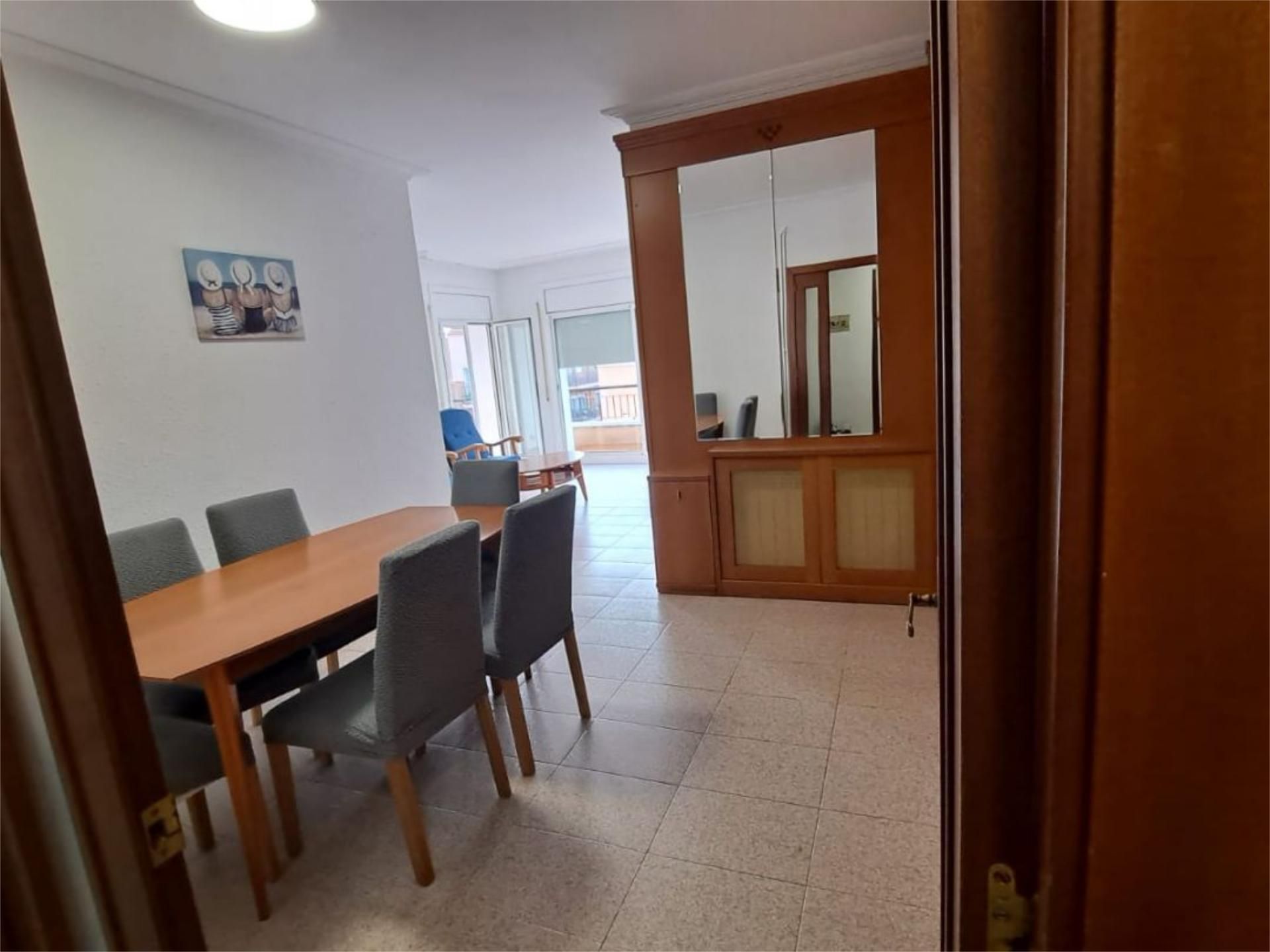 Menjador de Pis de lloguer en Palafolls amb Calefacció, Terrassa i Traster