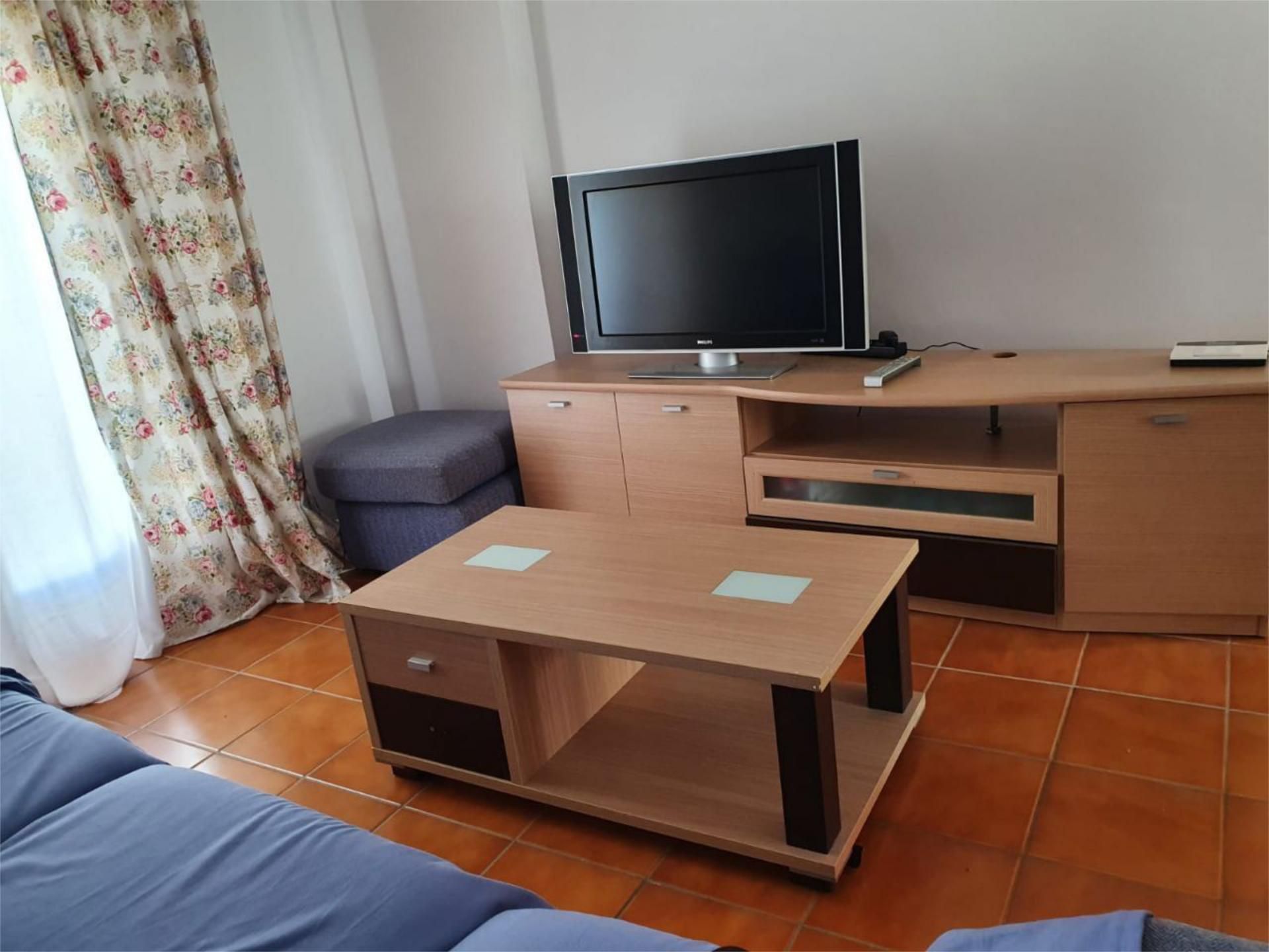 Single-family semi-detached to rent in Calle Higuera, 12, Las Canteras Living room of Single-family semi-detached to rent in Puerto Real with Air Conditioner and Furnished