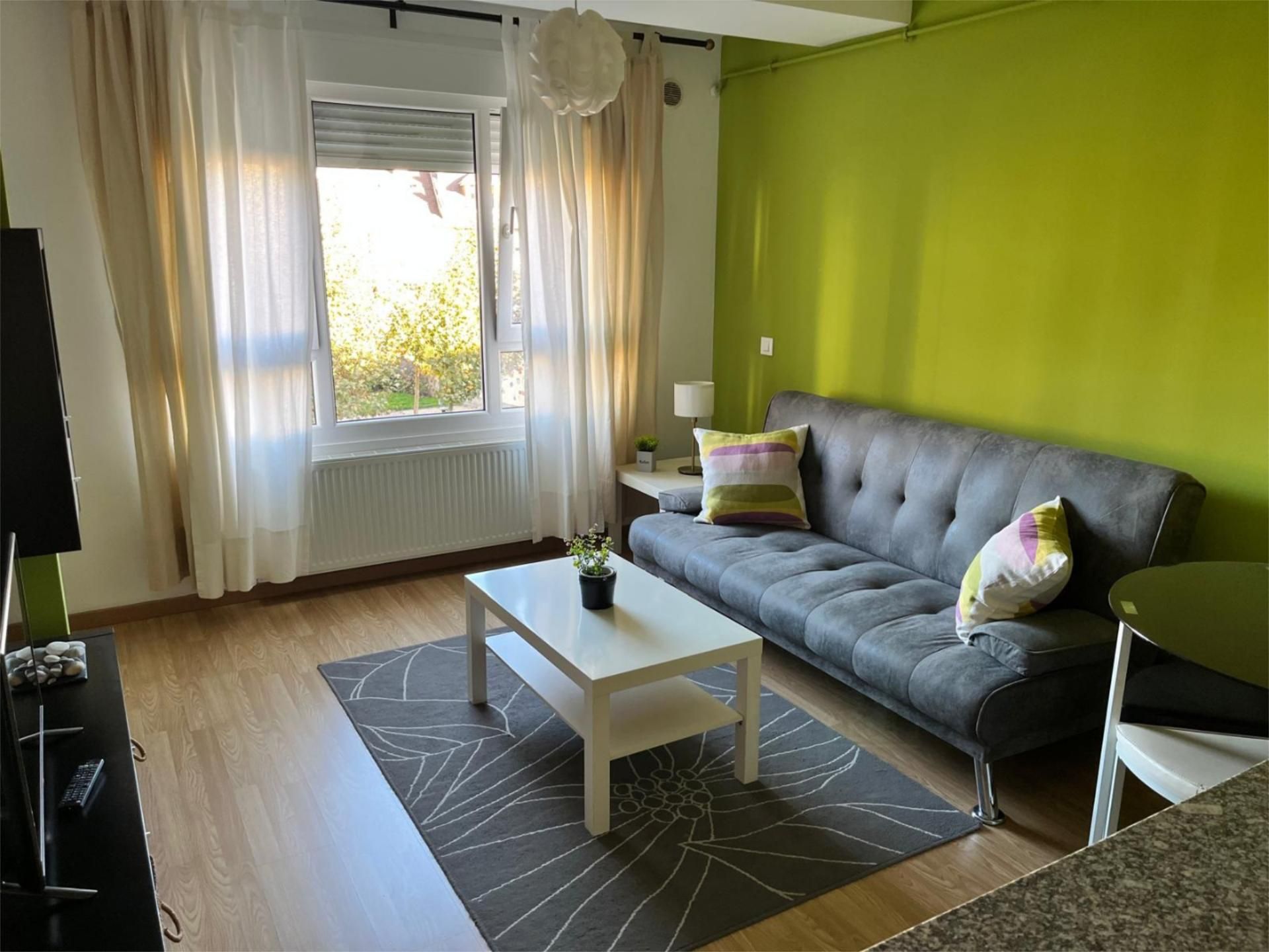 Pis en venda a Calle Marcos del Torniello, 32, Centro Sala d'estar de Pis en venda en Avilés amb Calefacció, Parquet i Traster