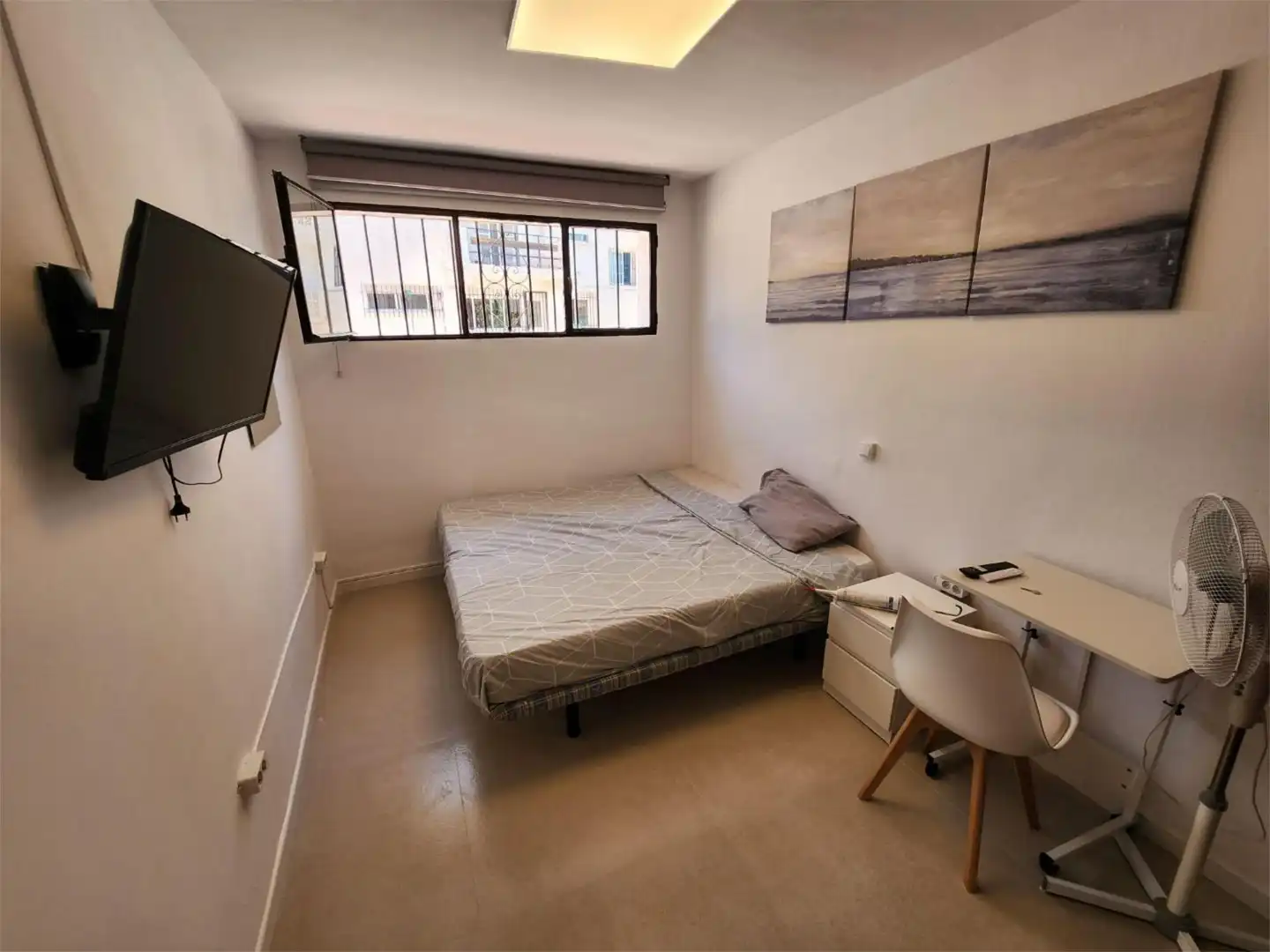 Dormitori de Pis en venda en Estepona amb Jardí privat, Parquet i Terrassa