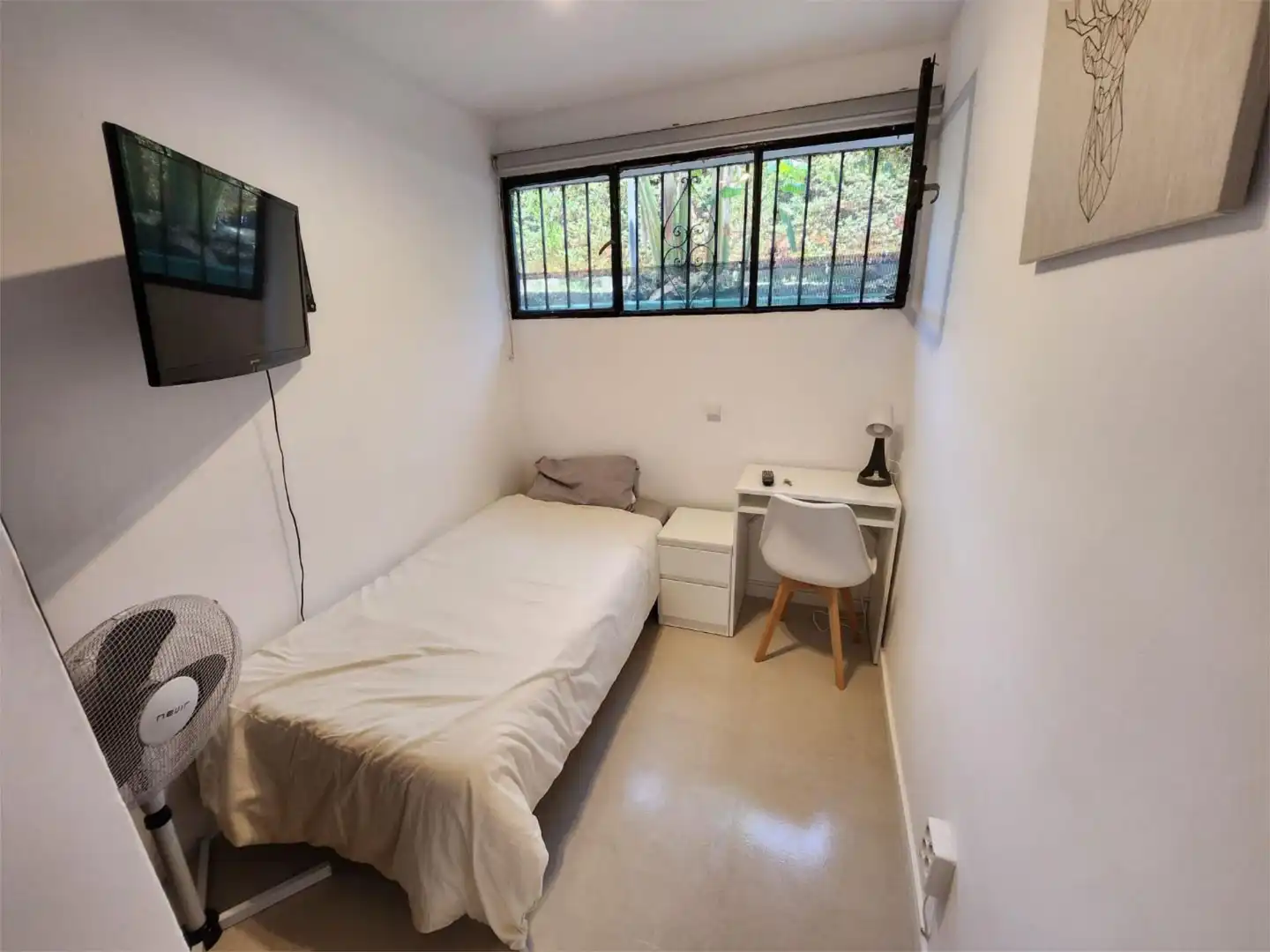 Dormitori de Pis en venda en Estepona amb Jardí privat, Parquet i Terrassa