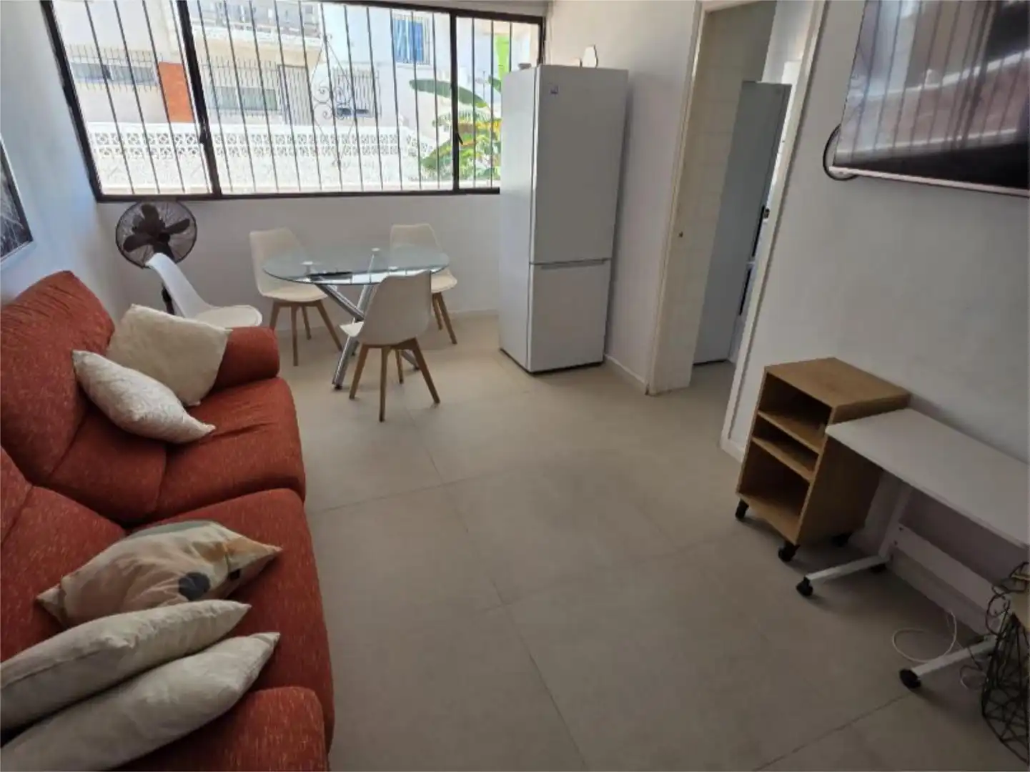 Sala d'estar de Pis en venda en Estepona amb Jardí privat, Parquet i Terrassa