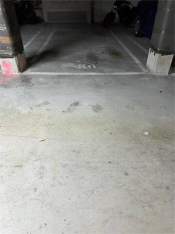 Garaje en Alquiler en Sarriguren