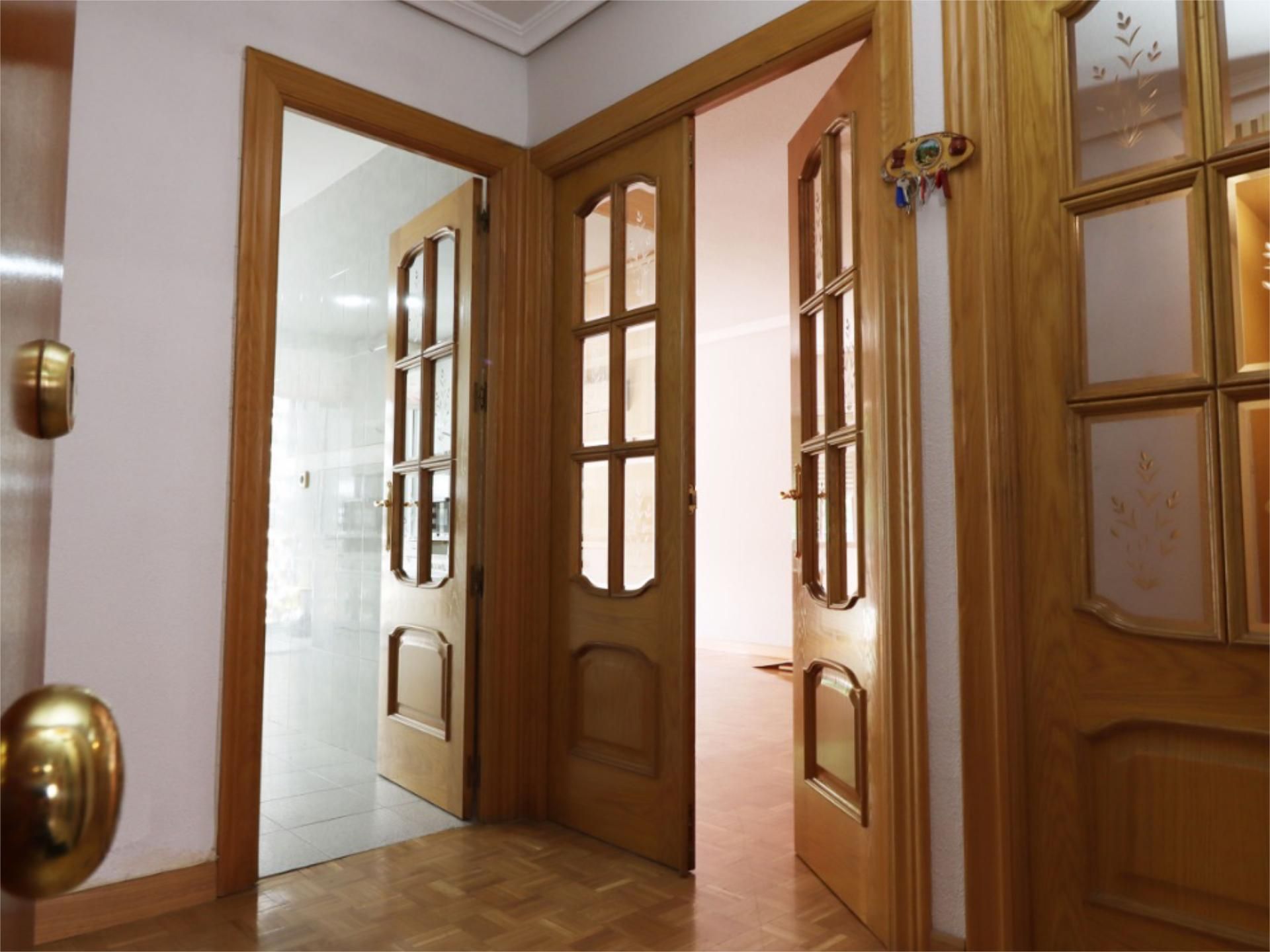 Flat for sale in  Madrid Capital  with Air Conditioner, Heating and Private garden