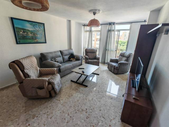 Piso en Venta en Calle Iznate, 11 en Santa Cristina - San Rafael