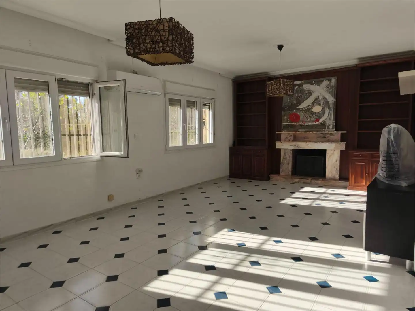 Sala de estar de Casa o chalet en venta en Carmona con Aire acondicionado, Jardín privado y Trastero