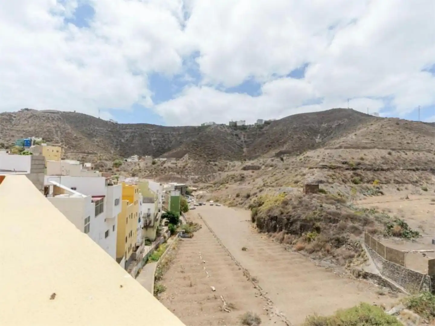 Casa o chalet en venta en Calle San Cristóbal de la Laguna, 201, San Cristóbal - Playa de la Laja Vista exterior de Casa o chalet en venta en Las Palmas de Gran Canaria con Aire acondicionado y Terraza