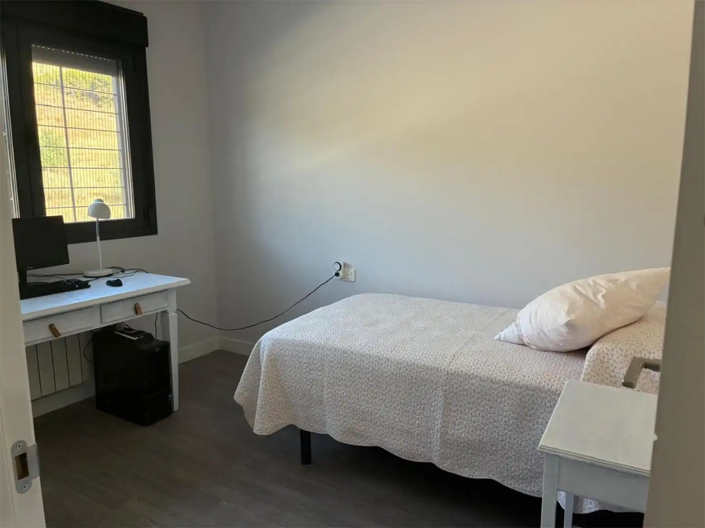 Einfamilien-Reihenhaus zum Verkauf in Lancha del Genil Schlafzimmer von Einfamilien-Reihenhaus zum Verkauf in Granada Capital mit Terrasse und Balkon