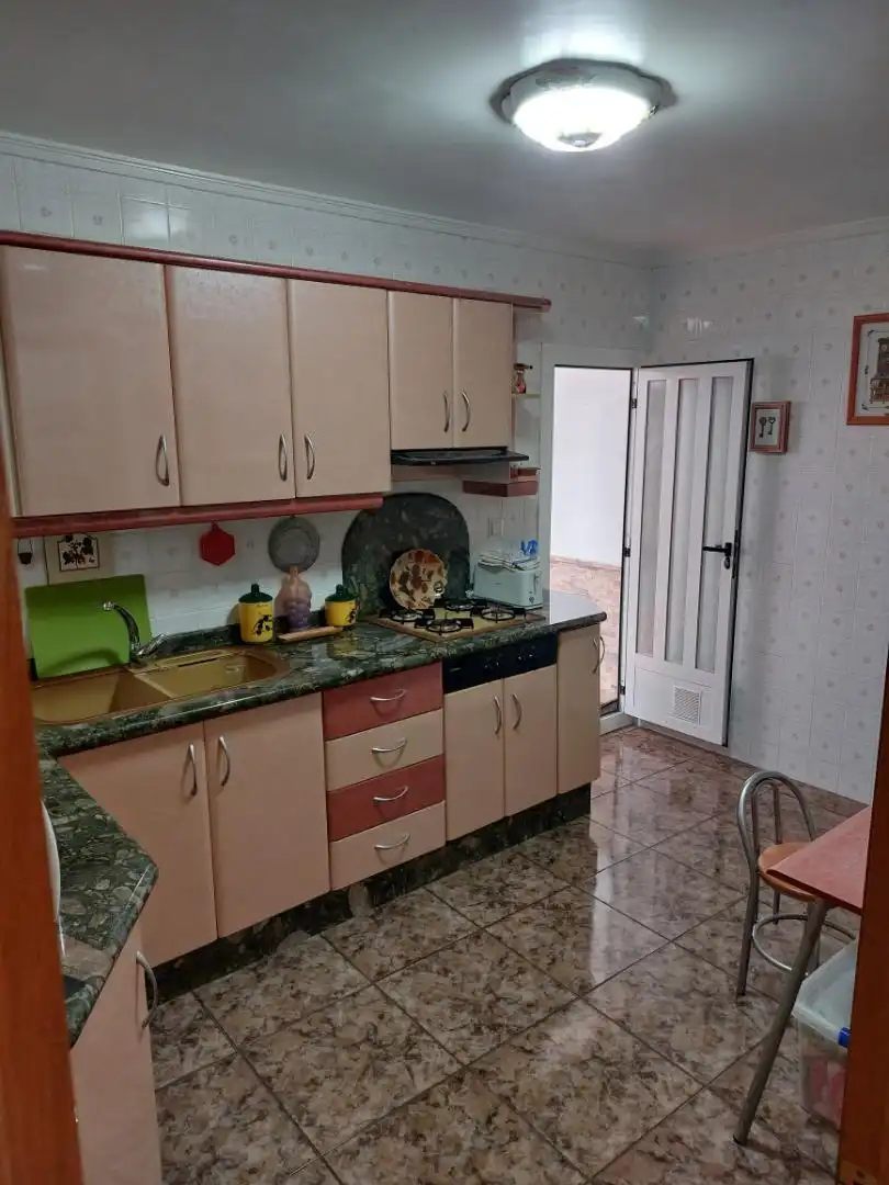 Houses for sale in Calle Santa Cecilia, 13, Utiel Kitchen of Houses for sale in Utiel with Heating and Furnished