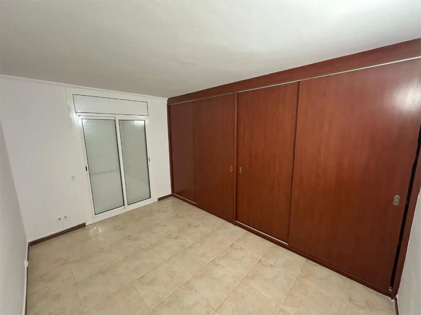 Pis en venda a Eixample - Can Bogunyà Dormitori de Pis en venda en Castellar del Vallès amb Calefacció i Balcó
