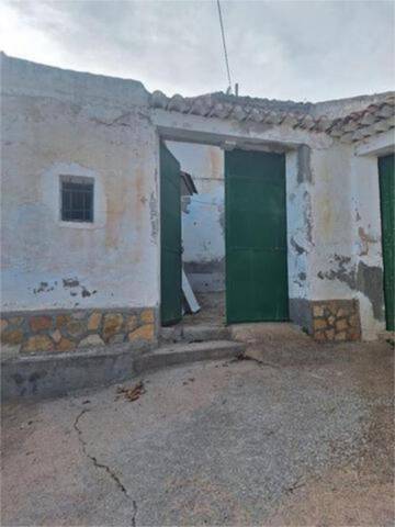 Casa-chalet en Venta en Ayna