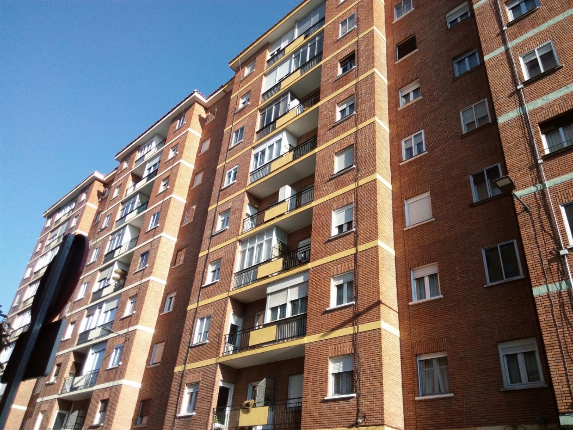Vista exterior de Piso en venta en Valladolid Capital con Balcón