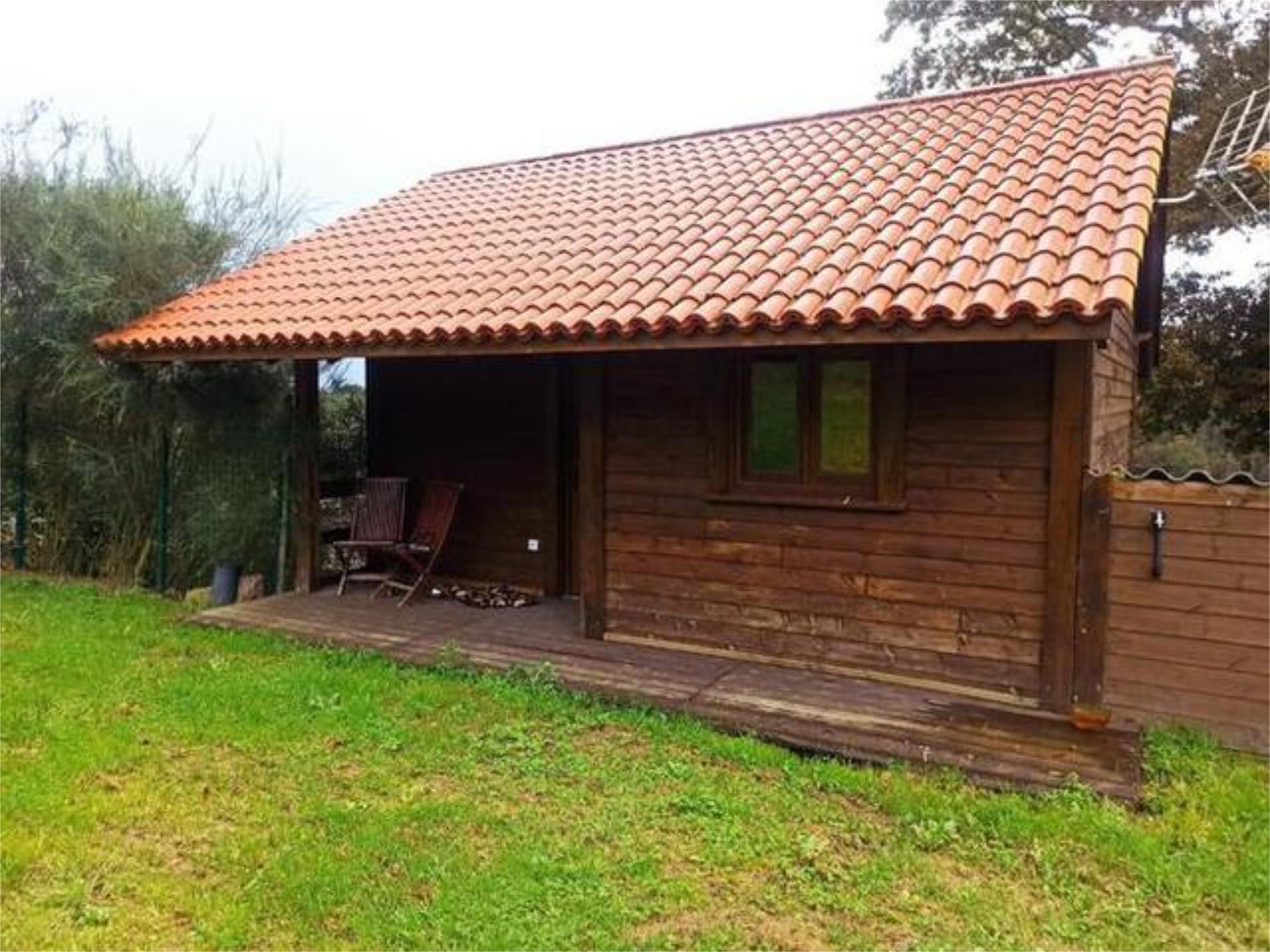 Vista exterior de Casa o xalet de lloguer en Aranga amb Jardí privat, Moblat i Es permeten mascotes