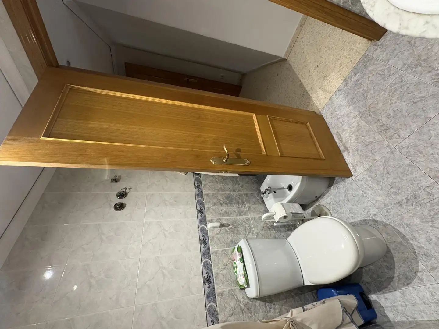Bany de Pis en venda en Sagunto / Sagunt amb Terrassa, Moblat i Balcó