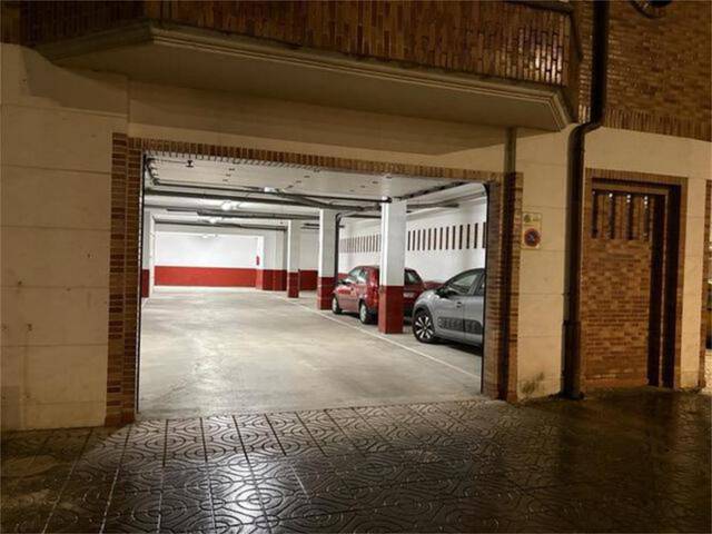 Garaje en Alquiler en Santoña