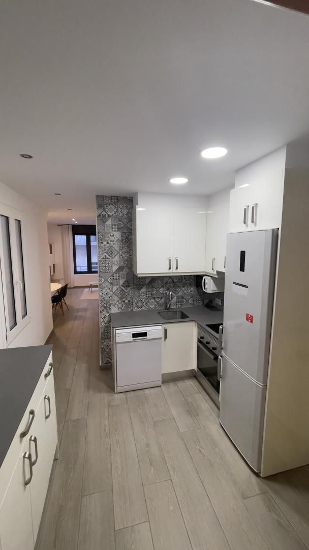 Flat to rent in Carrer Nou, 25, Centre - Barri Vell Kitchen of Flat to rent in Girona Capital with Air Conditioner