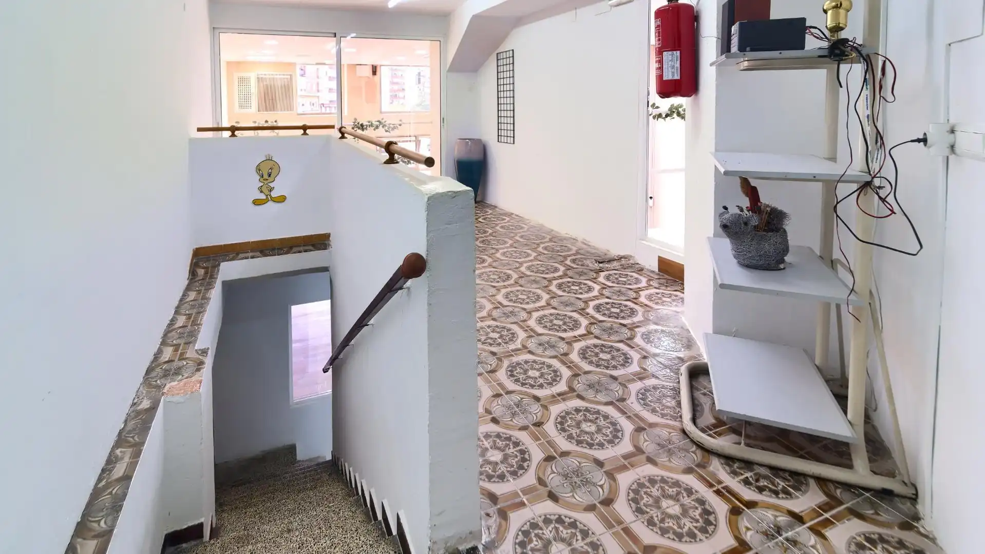 Commercial properties for sale in Carrer del Doctor Nicasi Benlloch, 18, Barrio de Benicalap Commercial properties for sale in Valencia with Air Conditioner and Alarm